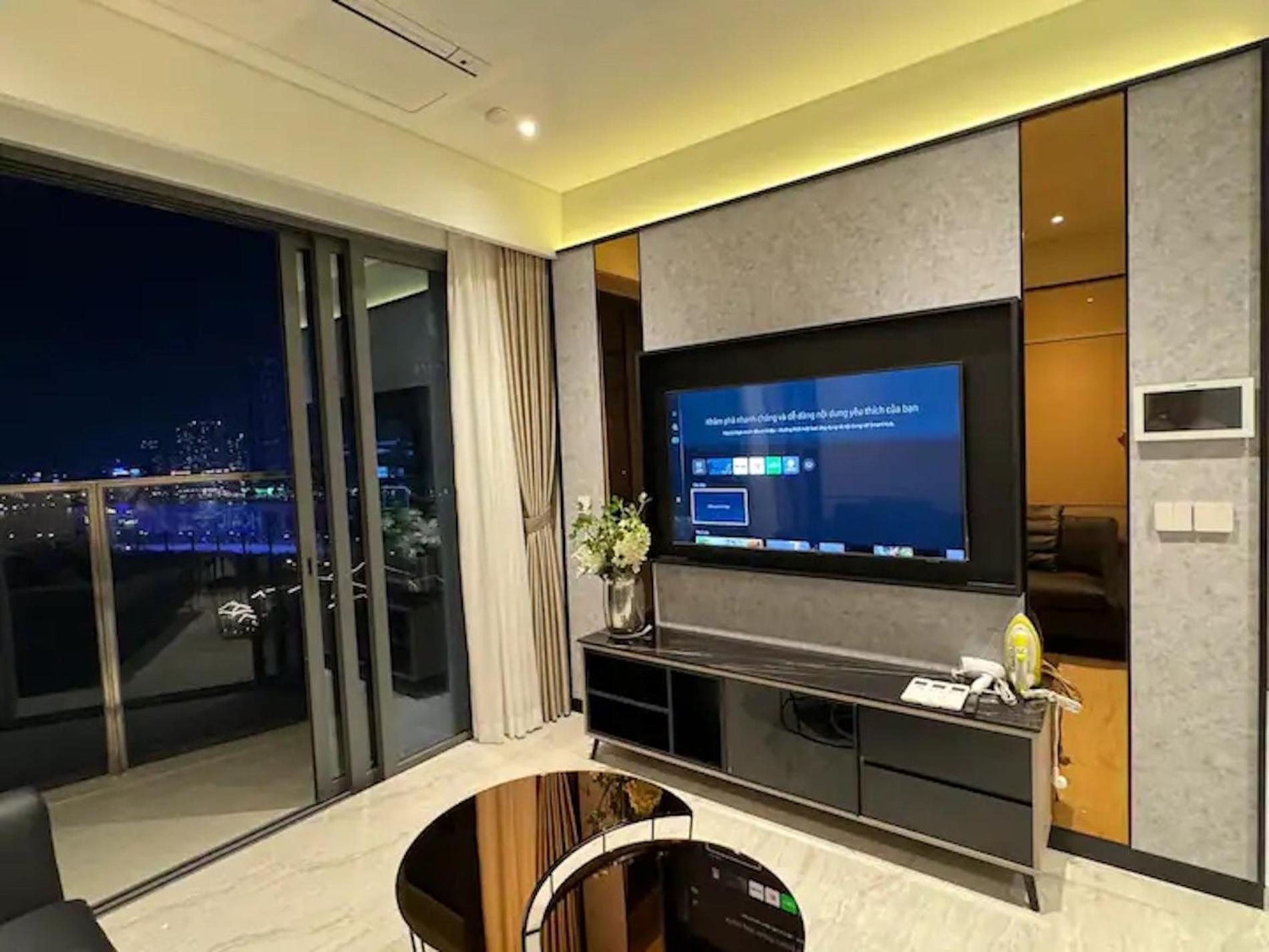 Zo Apartment Opera, Crest, Galleria -Central Saigon -Free Pool-Gym-Sauna Room-Yoga Room Ho Chi Minh-stad Buitenkant foto